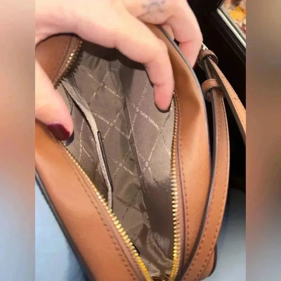 Michael Kors Outlet Crossbody Bag - Picture 2 of 7